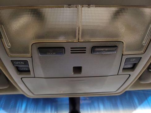 Used 2012 Toyota Camry XLE image 20