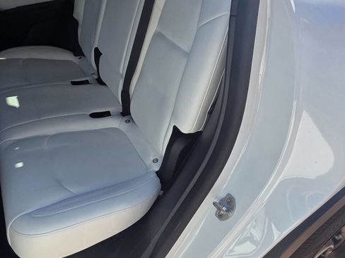 Used 2022 Tesla Model Y Long Range image 11