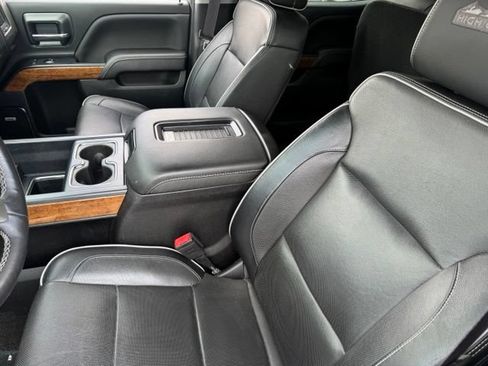 Used 2017 Chevrolet Silverado 1500 High Country AWD/4WD image 6