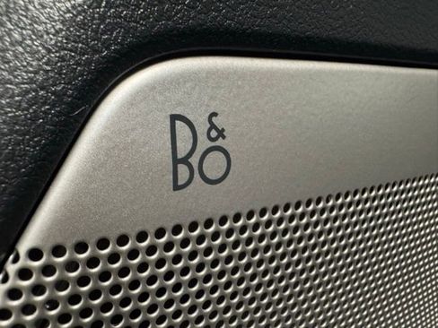 Used 2023 Ford F150 Lariat w/ Equipment Group 502A High image 44