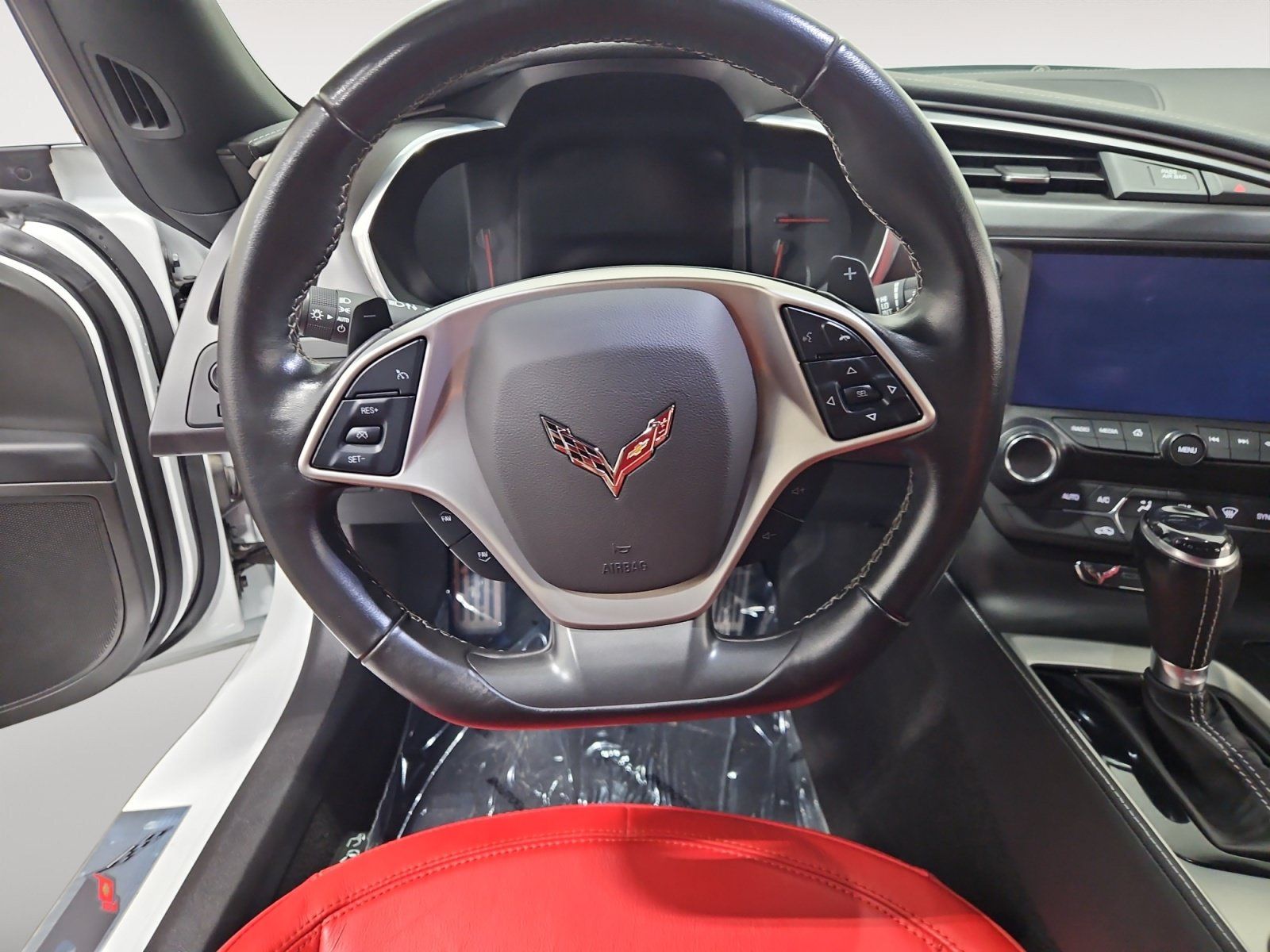 Used 2019 Chevrolet Corvette Stingray Coupe w/ Battery Protection Package RWD image 13