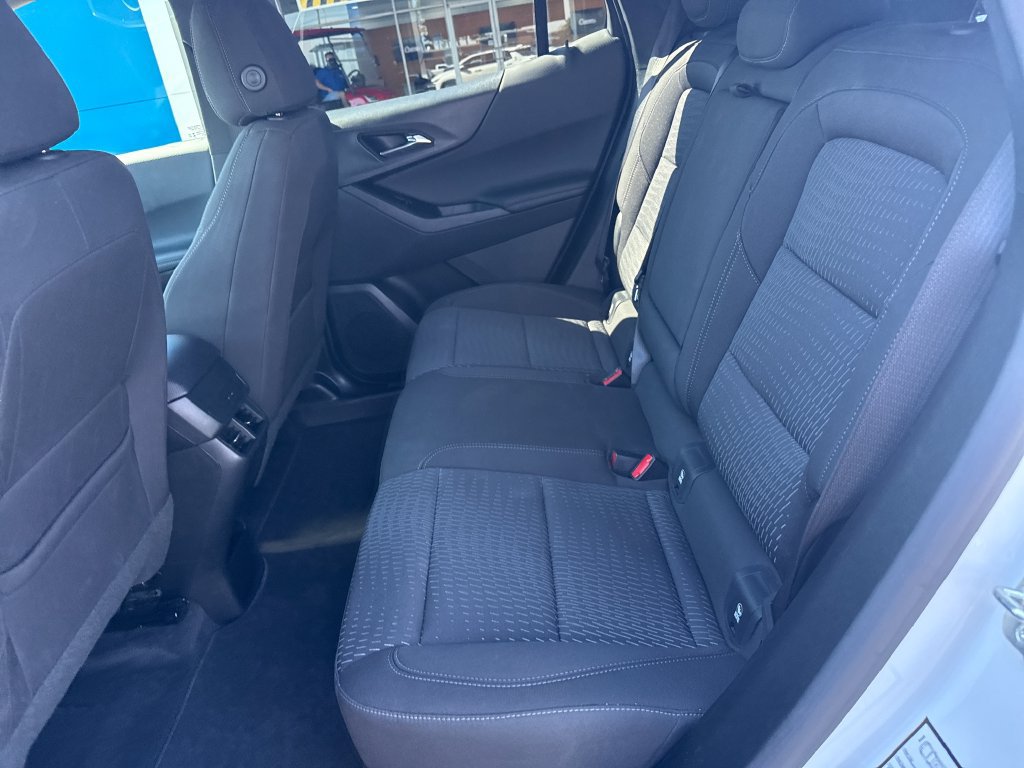 Used 2026 Chevrolet Equinox LT FWD image 27