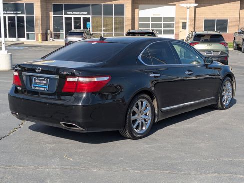 Used 2007 Lexus LS 460 RWD image 5