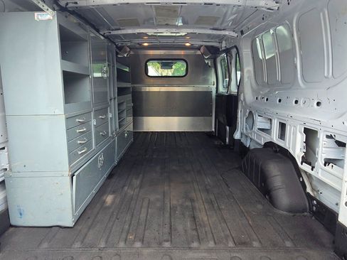 Used 2016 Ford Transit 250 148 Low Roof RWD image 25