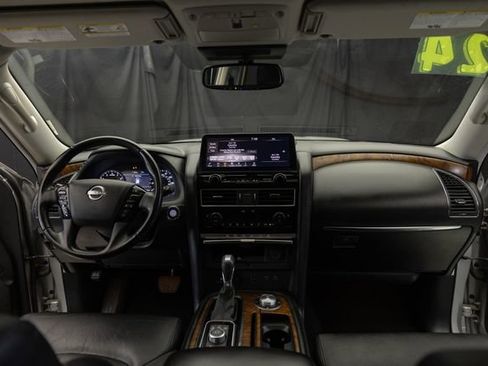 Used 2024 Nissan Armada SL w/ Captain's Chairs Package AWD/4WD image 21