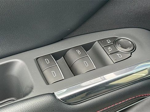 New 2026 Chevrolet Traverse RS image 15