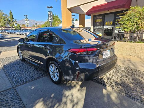 Used 2023 Toyota Corolla LE image 7