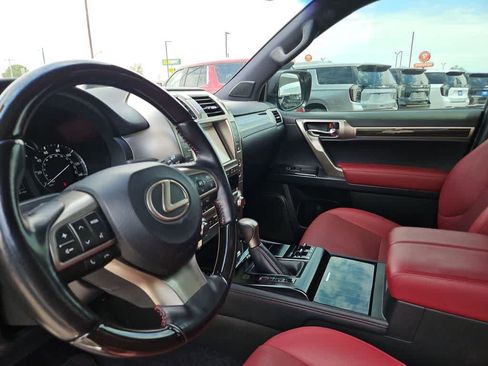 Used 2021 Lexus GX 460 Premium w/ Premium Package AWD/4WD image 10