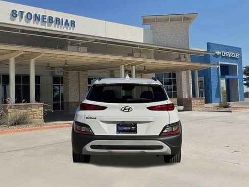 Used 2023 Hyundai Kona SEL FWD image 6
