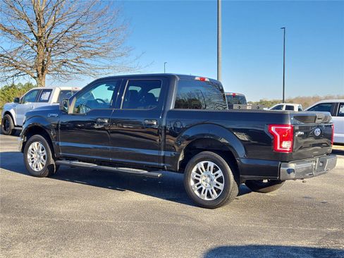 Used 2015 Ford F150 XLT image 11