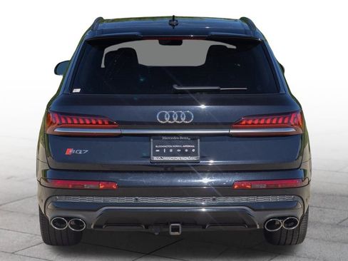Used 2021 Audi SQ7 Premium Plus w/ Driver Assistance Package image 10