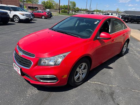 Used 2016 Chevrolet Cruze LT FWD image 4