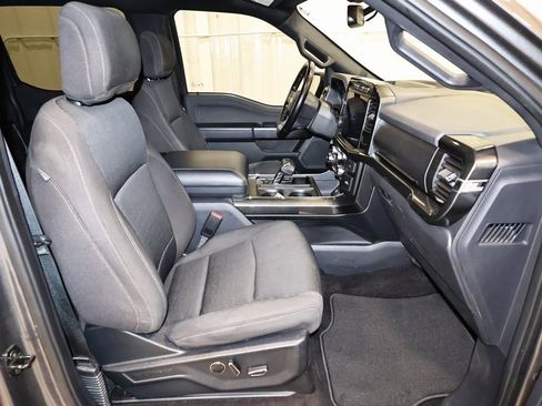 Certified 2021 Ford F150 XLT w/ Equipment Group 302A High image 18