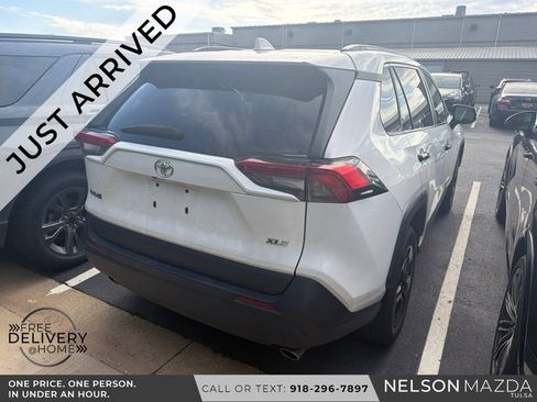 Used 2023 Toyota RAV4 XLE FWD image 6