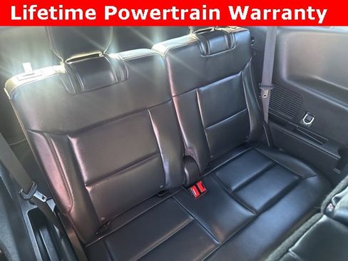 Used 2025 Ford Explorer ST-Line w/ ST-Line Street Pack image 22