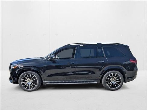 New 2026 Mercedes-Benz GLS 580 4MATIC image 5