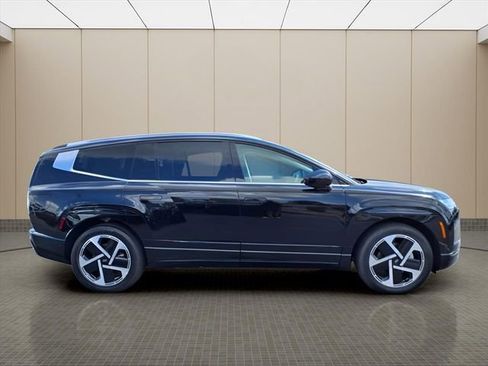 New 2026 Hyundai Ioniq 9 Limited AWD/4WD image 7