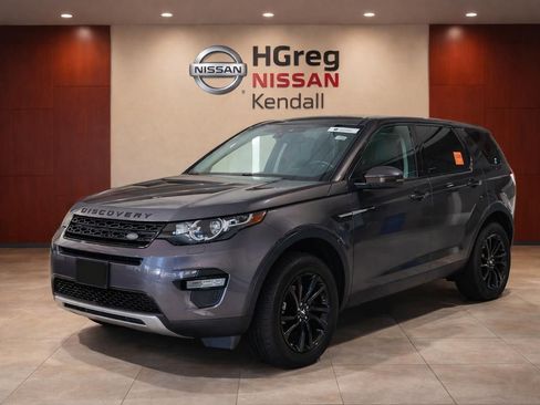 Used 2019 Land Rover Discovery Sport SE AWD/4WD image 3