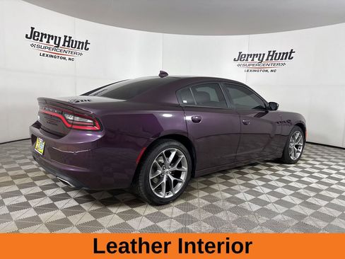 Used 2021 Dodge Charger SXT w/ Plus Group RWD image 5