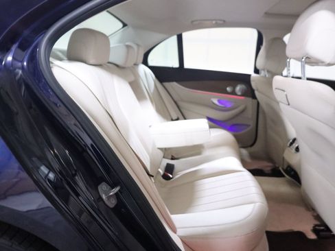 Certified 2018 Mercedes-Benz E 400 4MATIC Sedan image 54