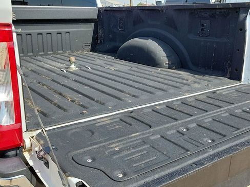 Used 2024 Ford F250 XLT w/ FX4 Off-Road Package AWD/4WD image 15