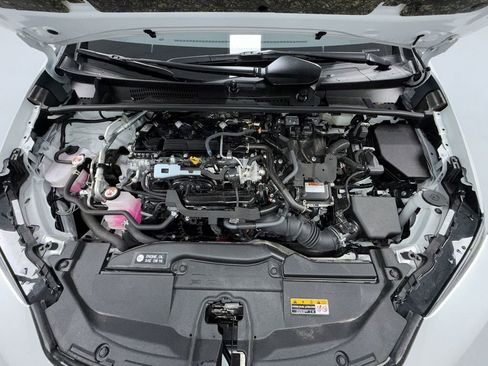 Certified 2024 Toyota Prius XLE image 11