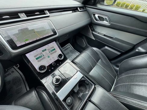 Used 2018 Land Rover Range Rover Velar R-Dynamic HSE image 18