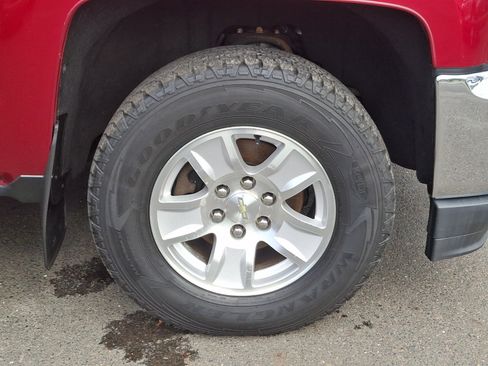 Used 2018 Chevrolet Silverado 1500 LT AWD/4WD image 8