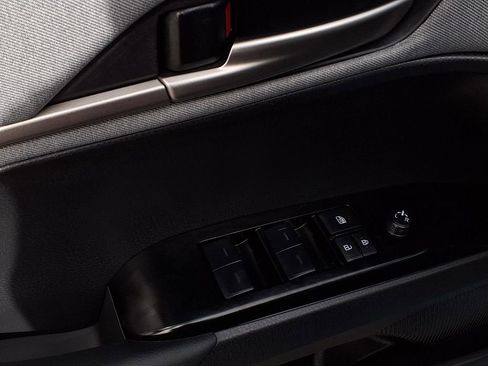 Certified 2025 Toyota Camry LE w/ Convenience Package image 18