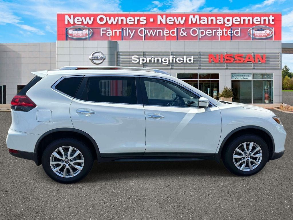 Used 2018 Nissan Rogue SV AWD/4WD image 4