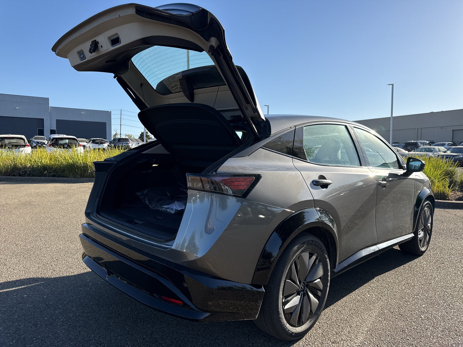 Certified 2024 Nissan Ariya AWD image 9