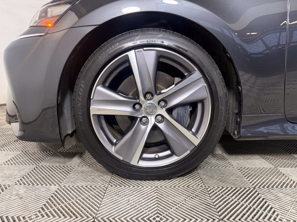 Used 2018 Lexus GS 350 RWD image 12