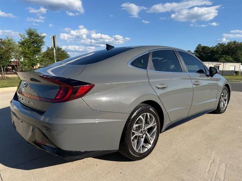 Used 2021 Hyundai Sonata SEL FWD image 3