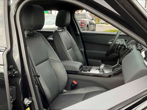 New 2025 Land Rover Range Rover Velar Dynamic SE image 31