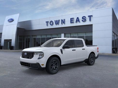 New 2025 Ford Maverick XLT image 26