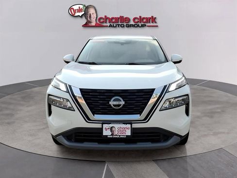 Used 2023 Nissan Rogue SV image 8