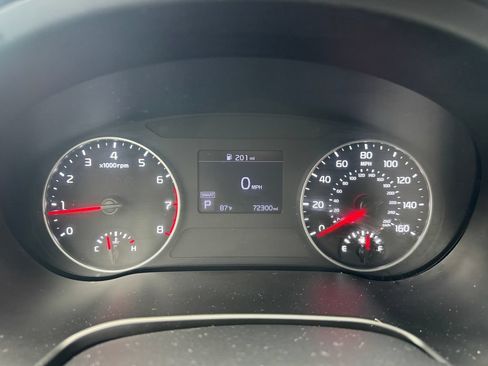 Used 2023 Kia Seltos LX AWD/4WD image 24