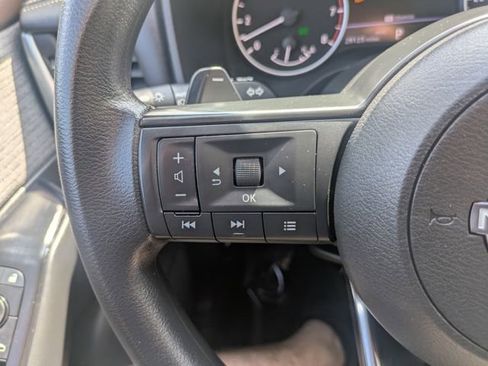 Used 2023 Nissan Rogue S AWD/4WD image 23