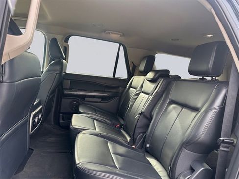 Used 2024 Ford Expedition Max XLT image 9