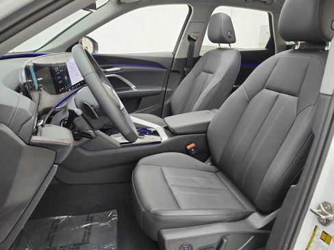 Used 2025 Audi Q5 Premium w/ Convenience Package AWD/4WD image 13
