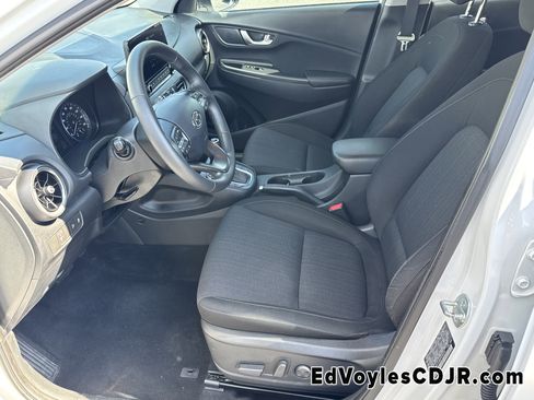 Used 2023 Hyundai Kona SEL w/ Convenience Package image 11