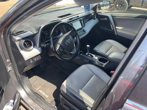Used 2016 Toyota RAV4 Limited AWD/4WD image 8