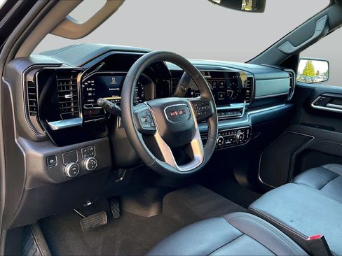 Used 2026 GMC Sierra 1500 SLT RWD image 18