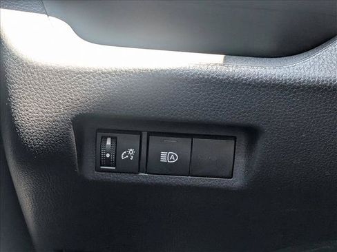 Used 2025 Toyota RAV4 XLE FWD image 16