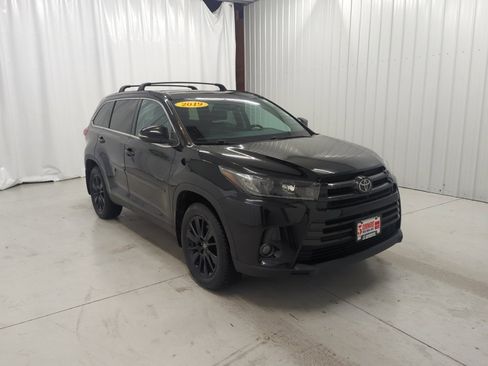 Used 2019 Toyota Highlander AWD V6 image 5