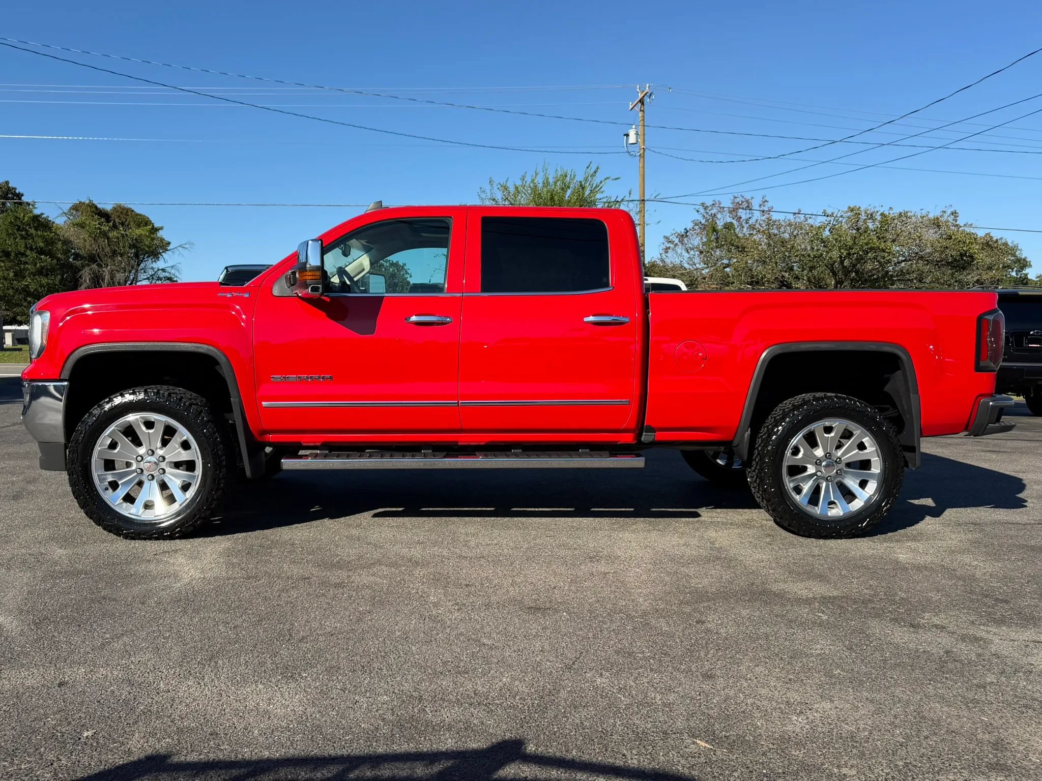 Used 2016 GMC Sierra 1500 SLT w/ SLT Premium Package AWD/4WD image 8
