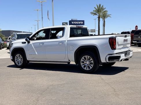 Used 2023 GMC Sierra 1500 Denali w/ Technology Package AWD/4WD image 8