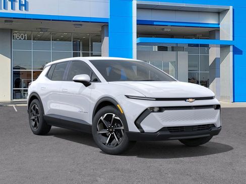 New 2026 Chevrolet Equinox EV LT image 31