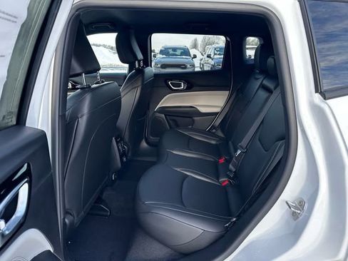 New 2026 Jeep Compass Limited image 10