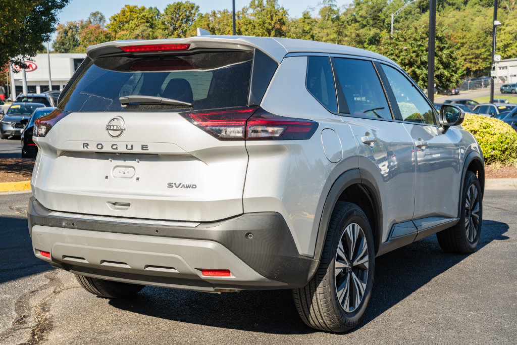 Used 2023 Nissan Rogue SV AWD/4WD image 4
